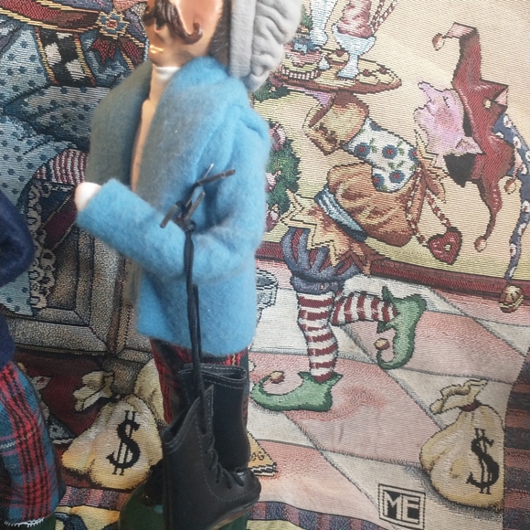 2 VINTAGE AMAZING BYERS CHOICE CAROLERS DOLLS. - Picture 11 of 16